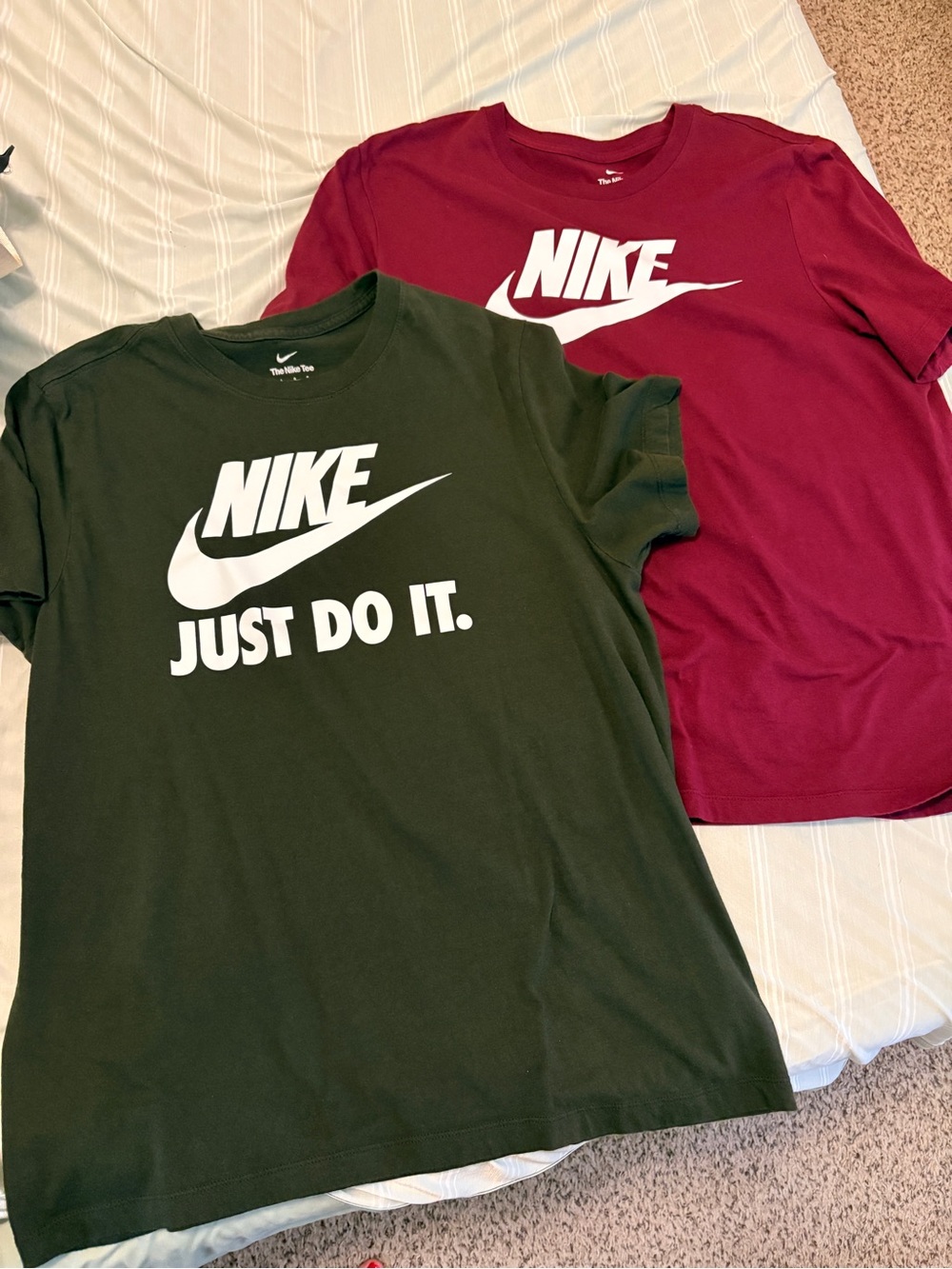 Nike Bundle - Short Sleeve Tee - Green & Maroon